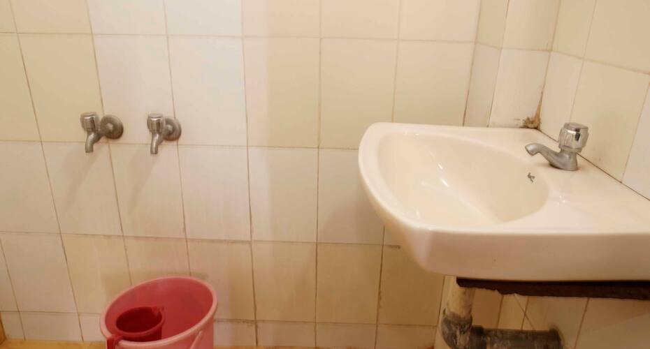 Aditya Guest House, Alibaug 5